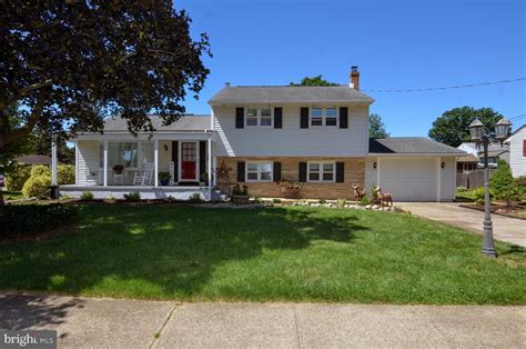  What's the housing market like in Finney? 3 beds, 1.5 baths, 1964 sq. ft. house located at 4129 Yorkshire Rd, Detroit, MI 48224 sold for $114,000 on Apr 3, 2020. MLS# 219116059. Welcome home to this classic 1930’s colonial charmer. 